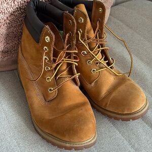 Timberland - Women’s Sz. 10 - 6 in. Waterproof